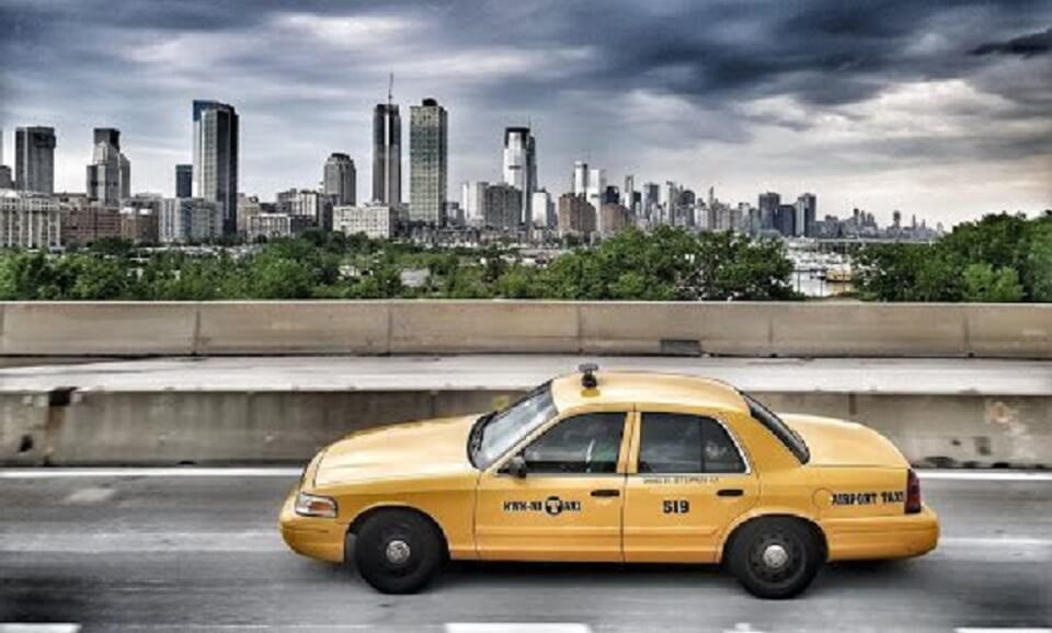 Tips to Hire Airport Taxi in UK