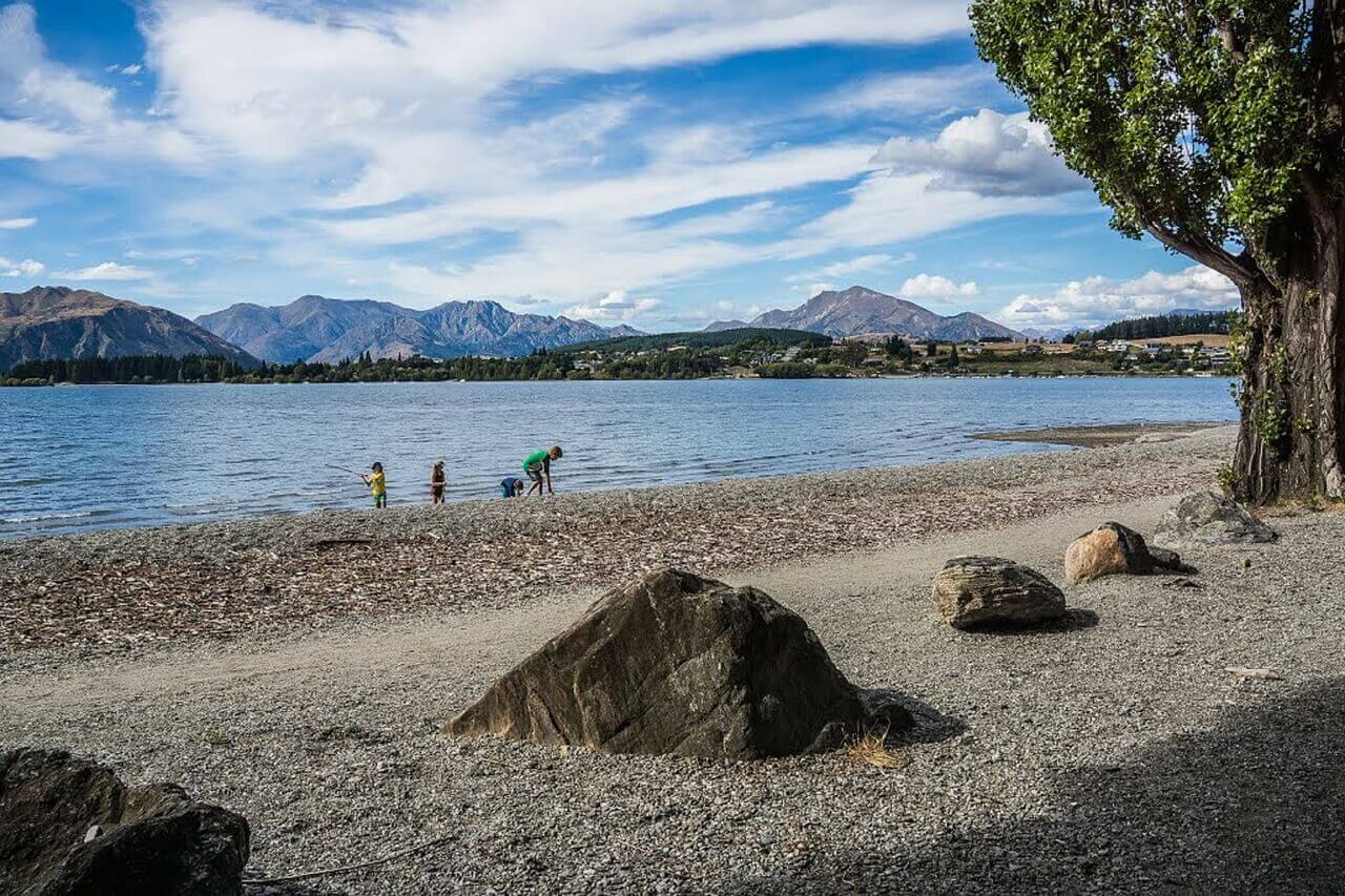 Wanaka Lake, New Zealand